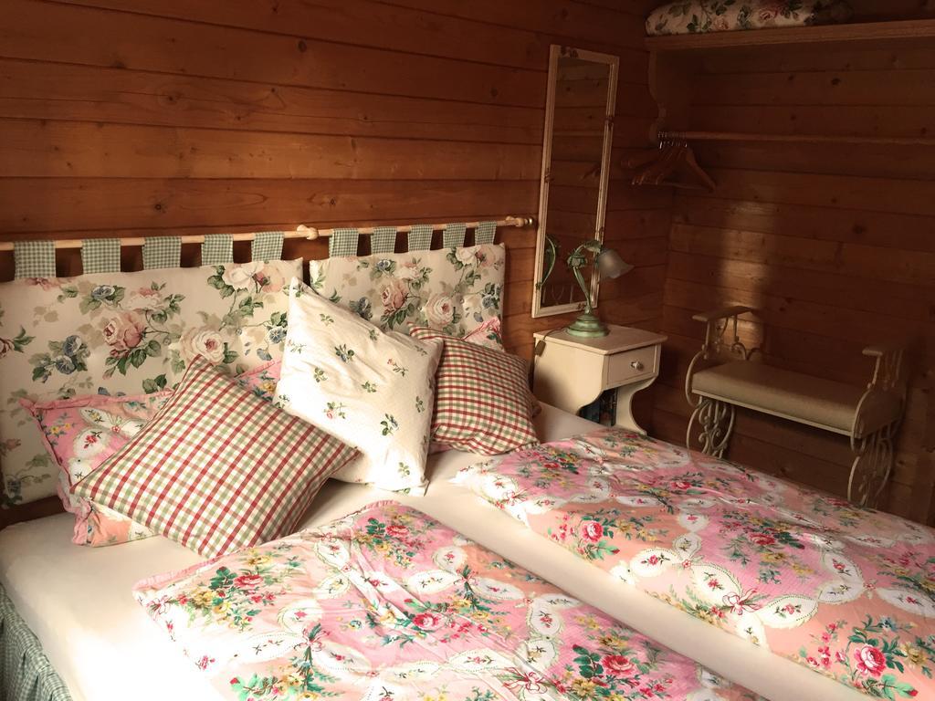 Ferienwohnung Romantik Im Roten Haus Füssen Exterior foto